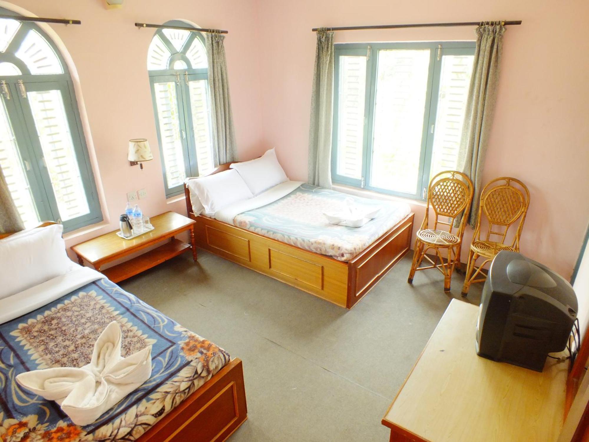 Hotel Greenland Pokhara Eksteriør billede
